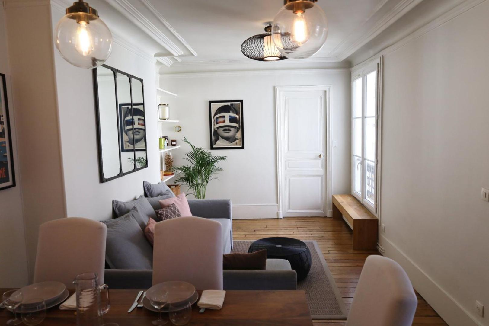 Apartment Parisien Au Coeur Du 9e *