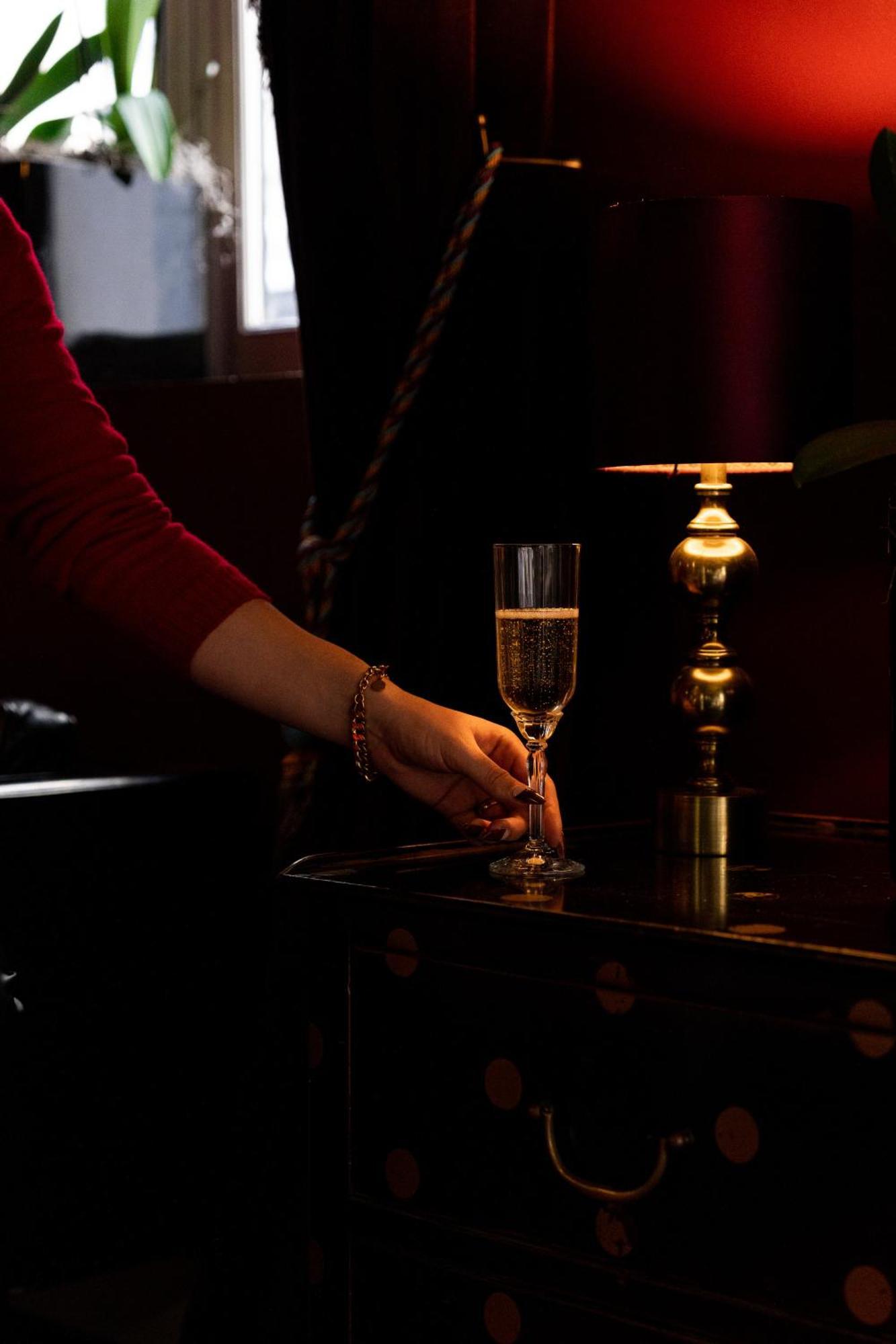 Hotel Du Petit Moulin, Haute Couture By Lacroix Paris