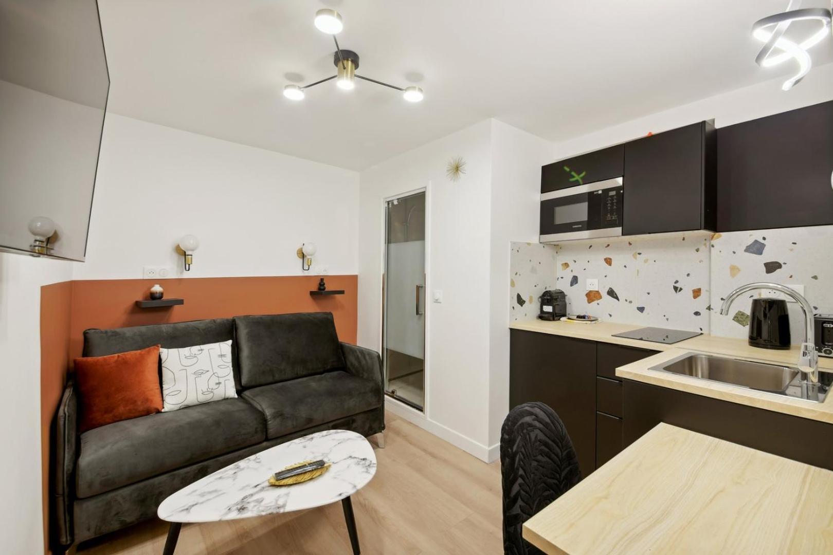 342 Elena - Stunning Parisian Apartment *