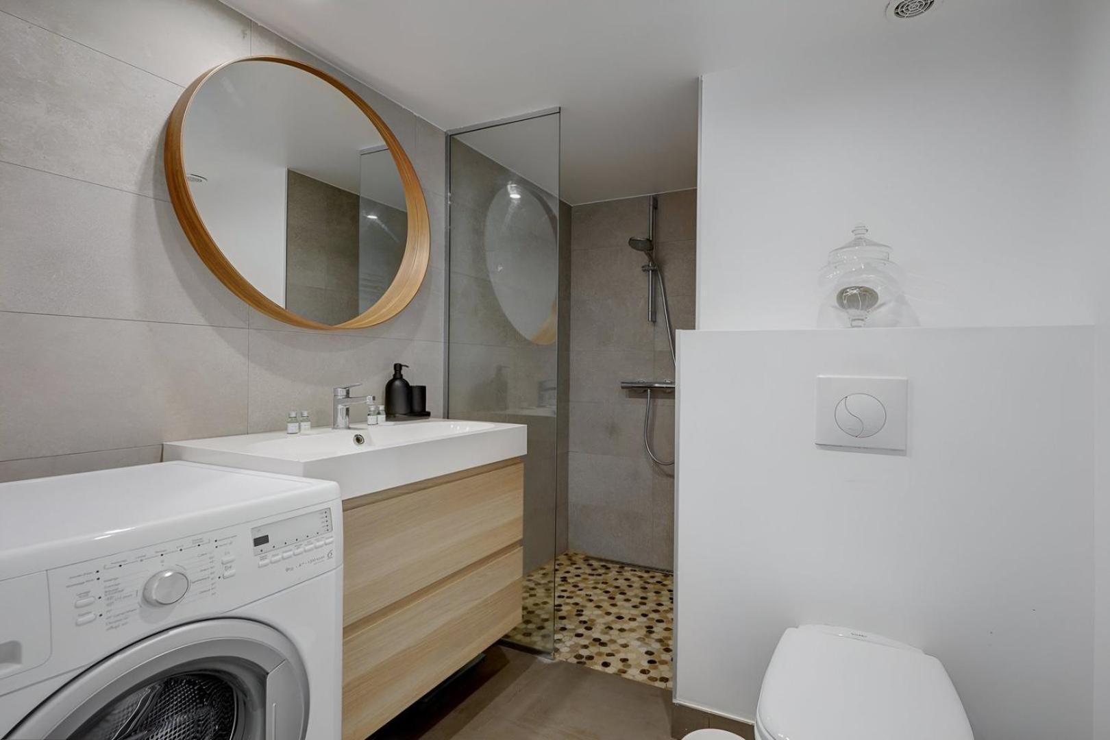 Apartment Bluestay 245 -duplex Sur Les Champs-elysees+balcon