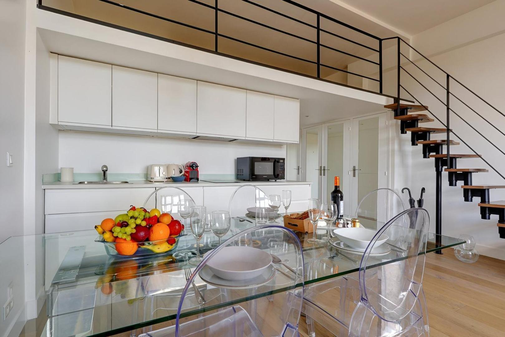 Bluestay 245 -duplex Sur Les Champs-elysees+balcon Apartment Paris