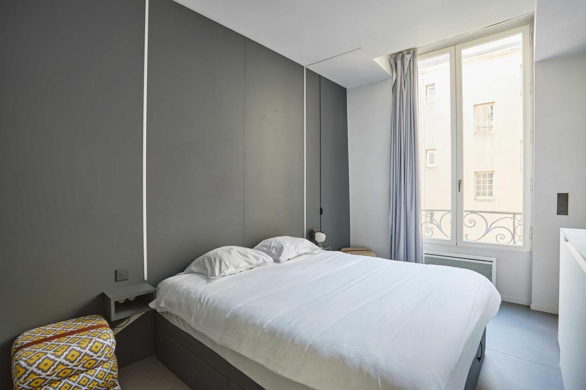 Modern - 1br-2p - Heart Of Le Marais Apartment