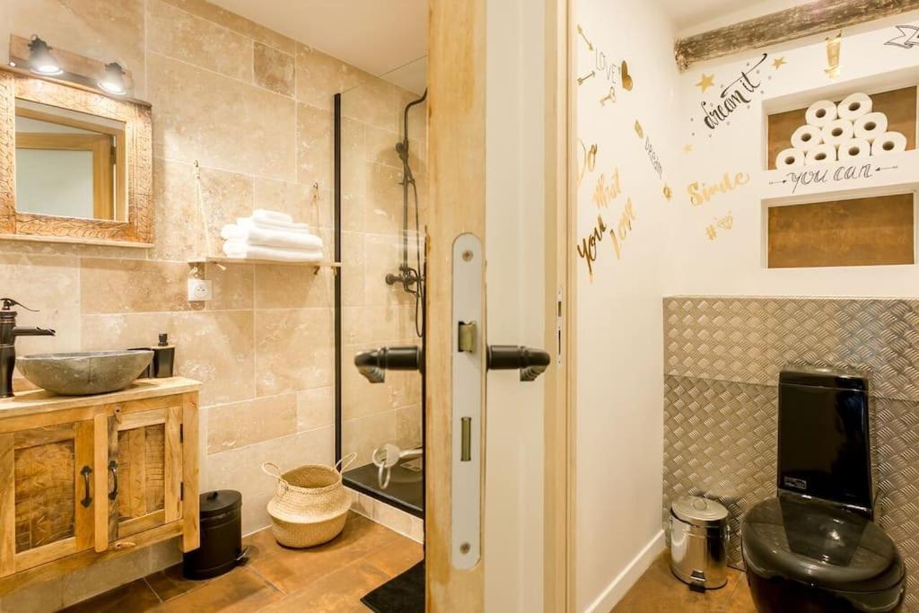 P1- Wonderful Experience Near Montmatre For 4-6p Apartment *