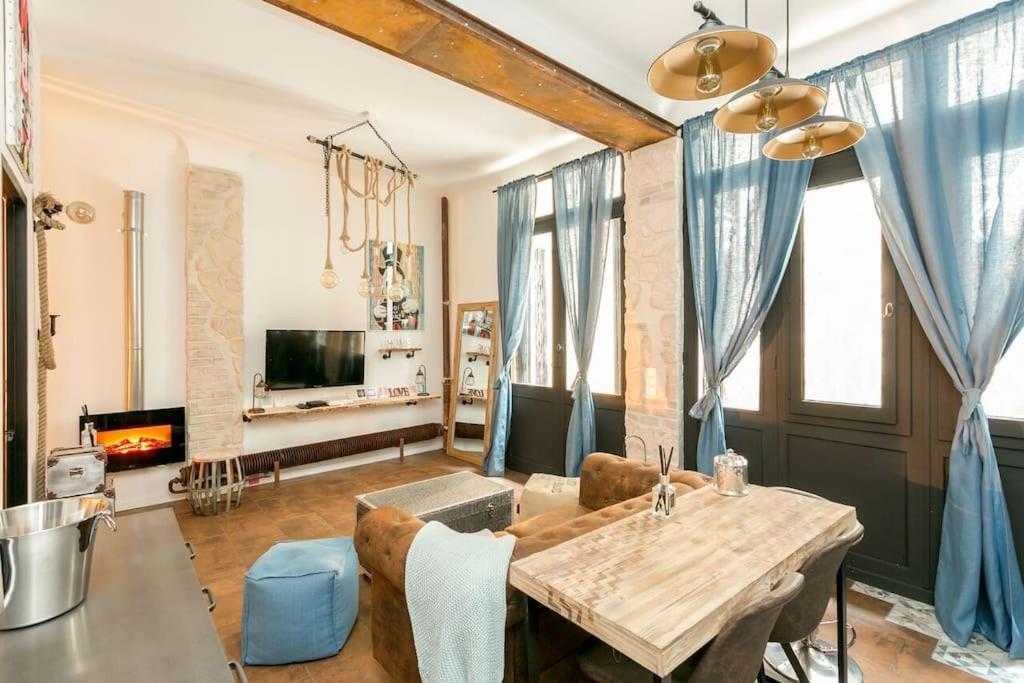 P1- Wonderful Experience Near Montmatre For 4-6p Paris