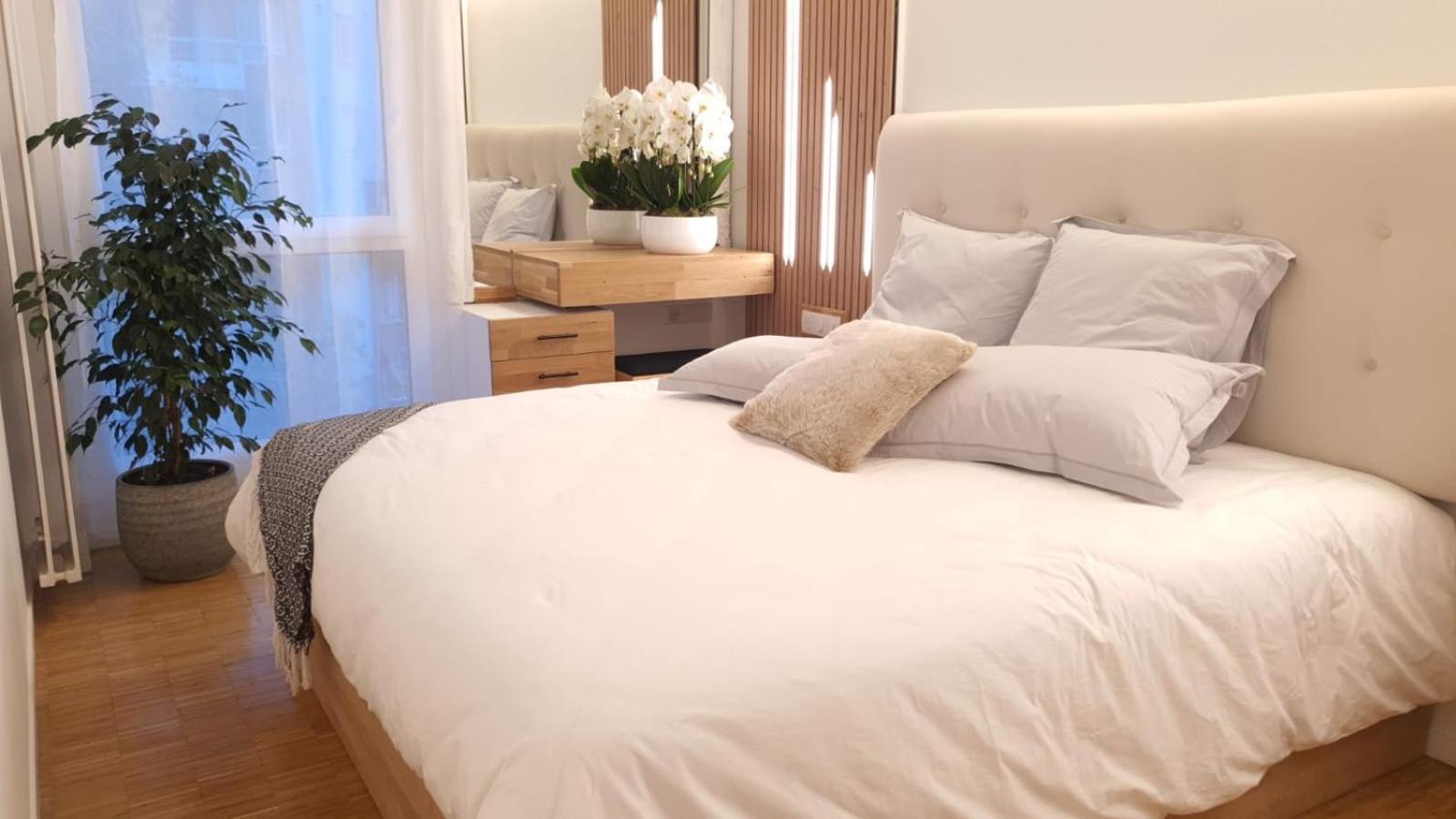 Apartment Luxurious And Glamorous