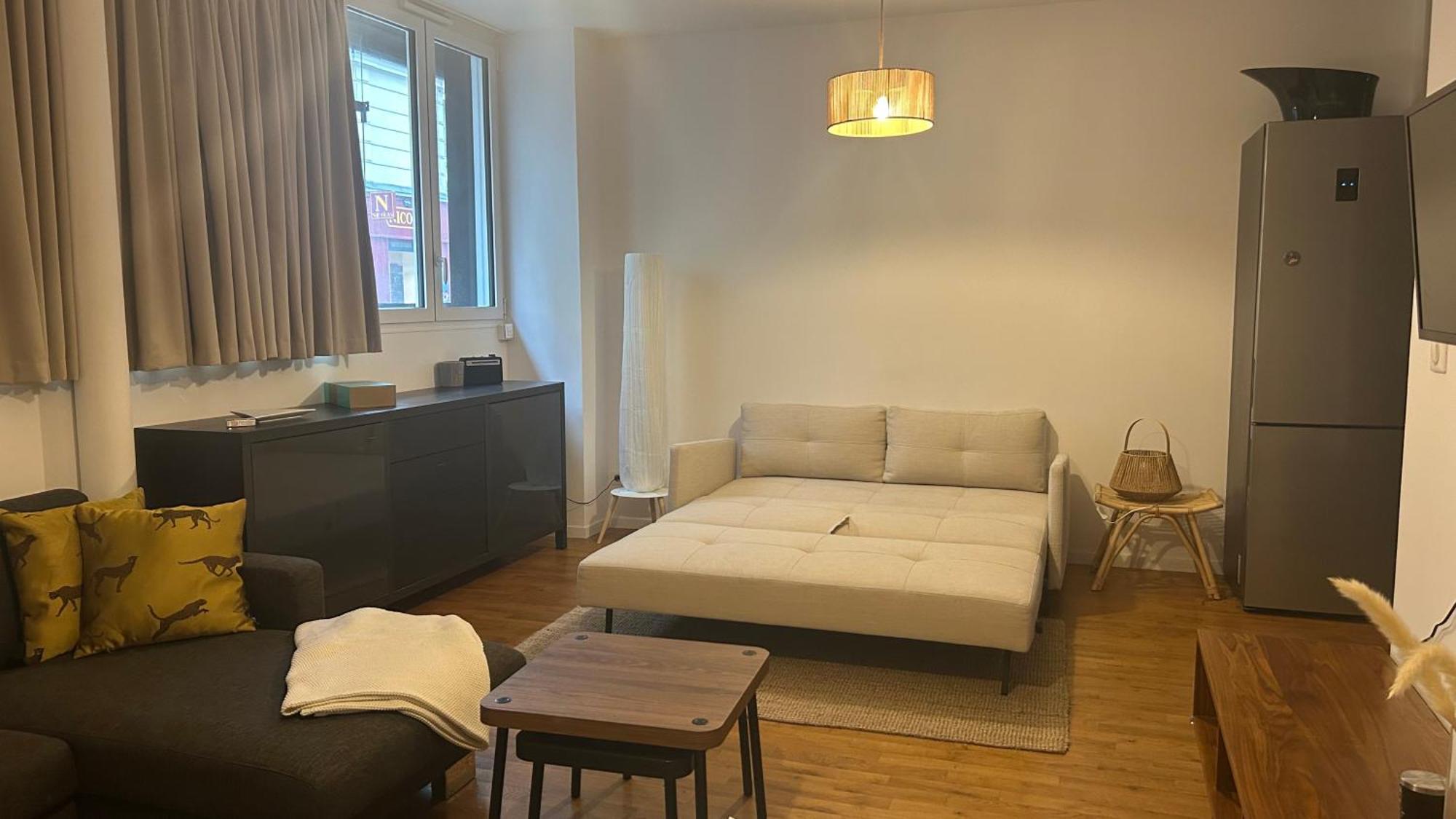 Apartment Grand Avec Patio A 14eme