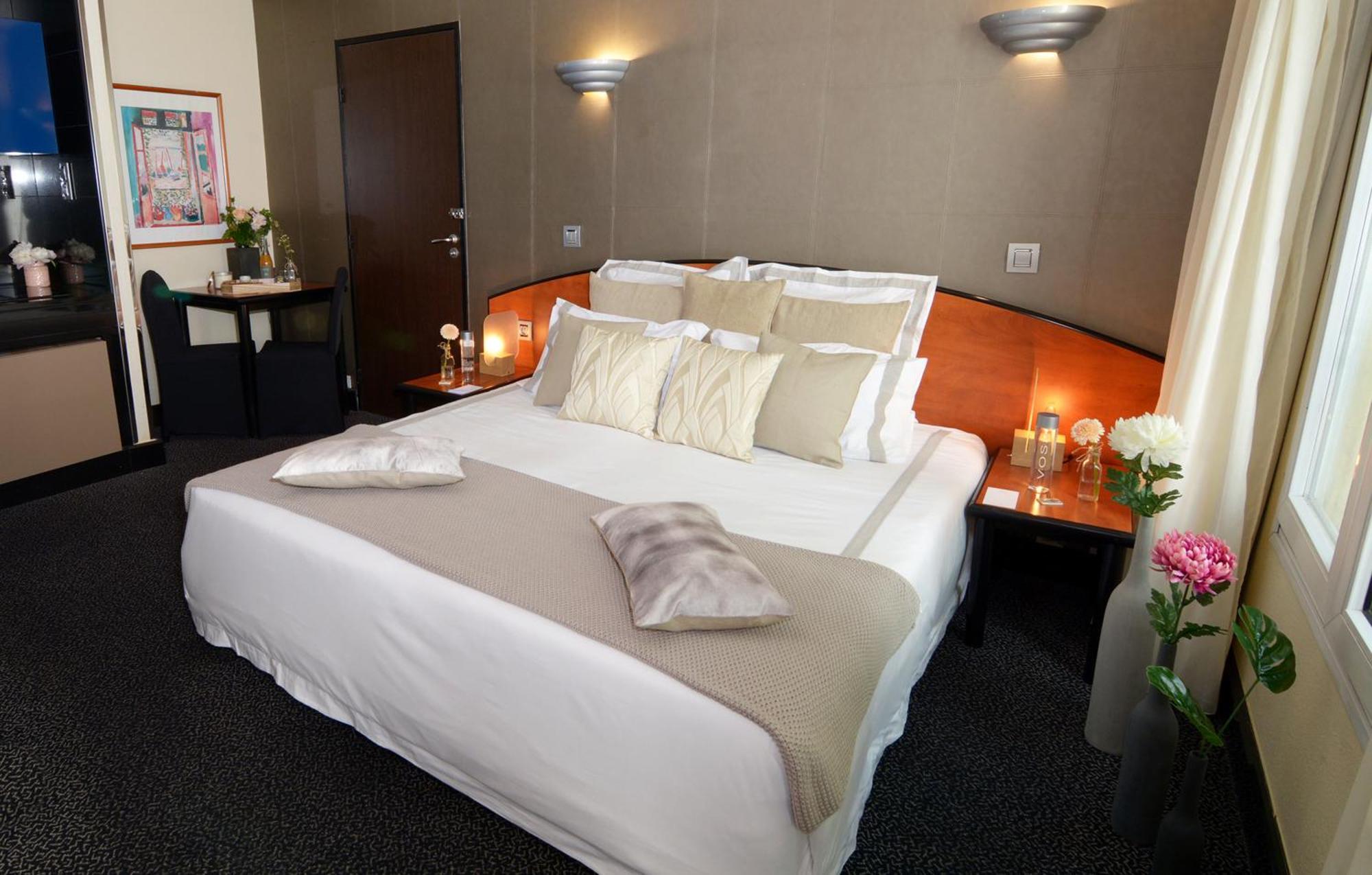 Le Patio Bastille Hotel 3*