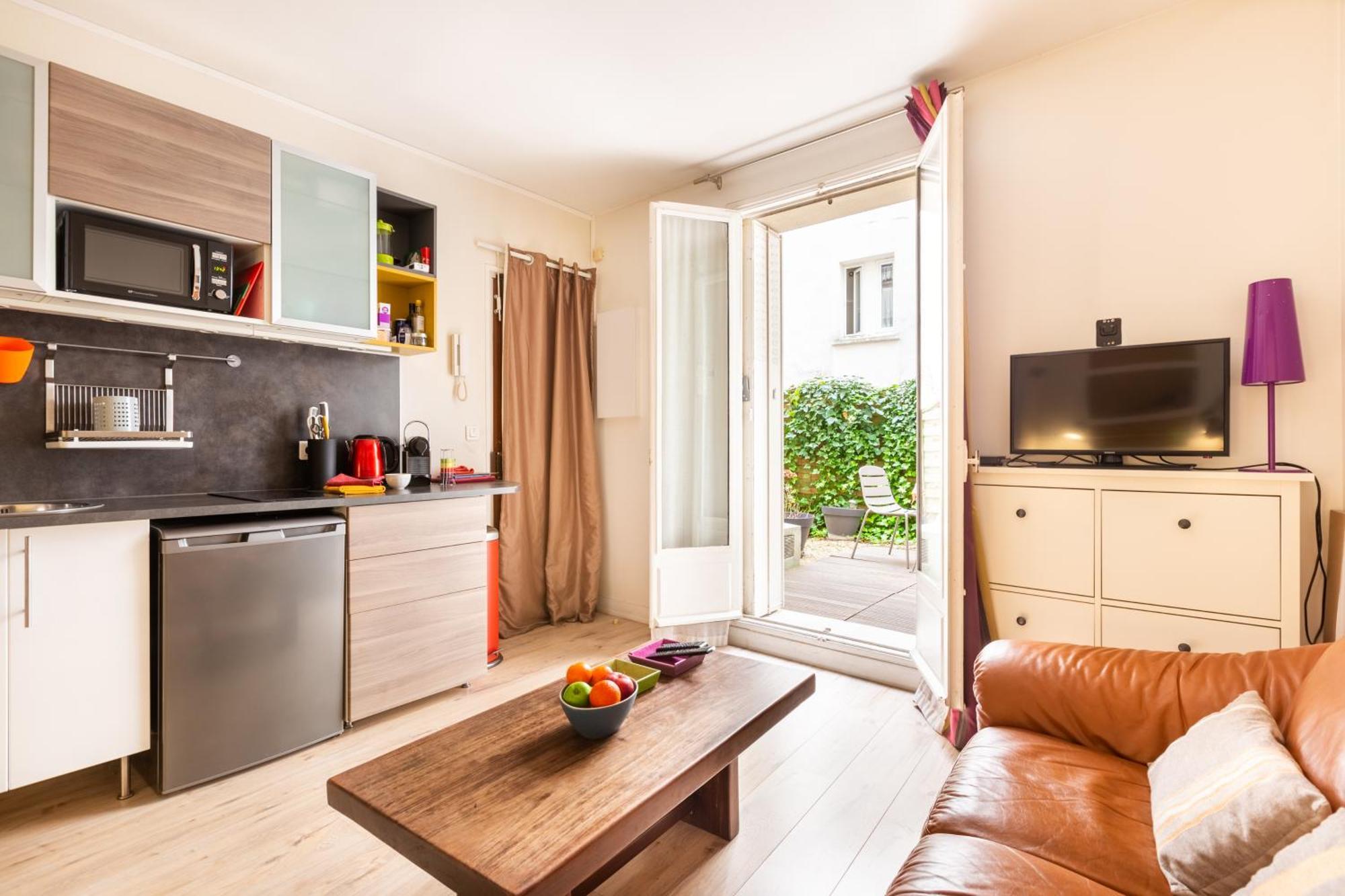 Apartment Studio Montonnerre Avec Terrasse Proche Necker Et Montparnasse
