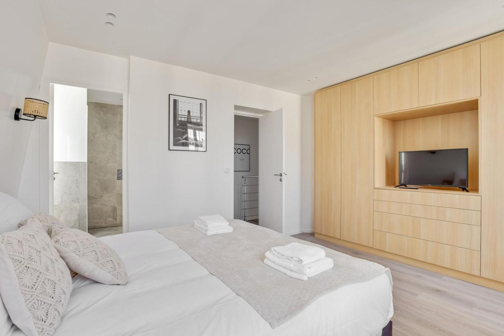 157 Sacha Wonderful 3 Bdr New Apartment