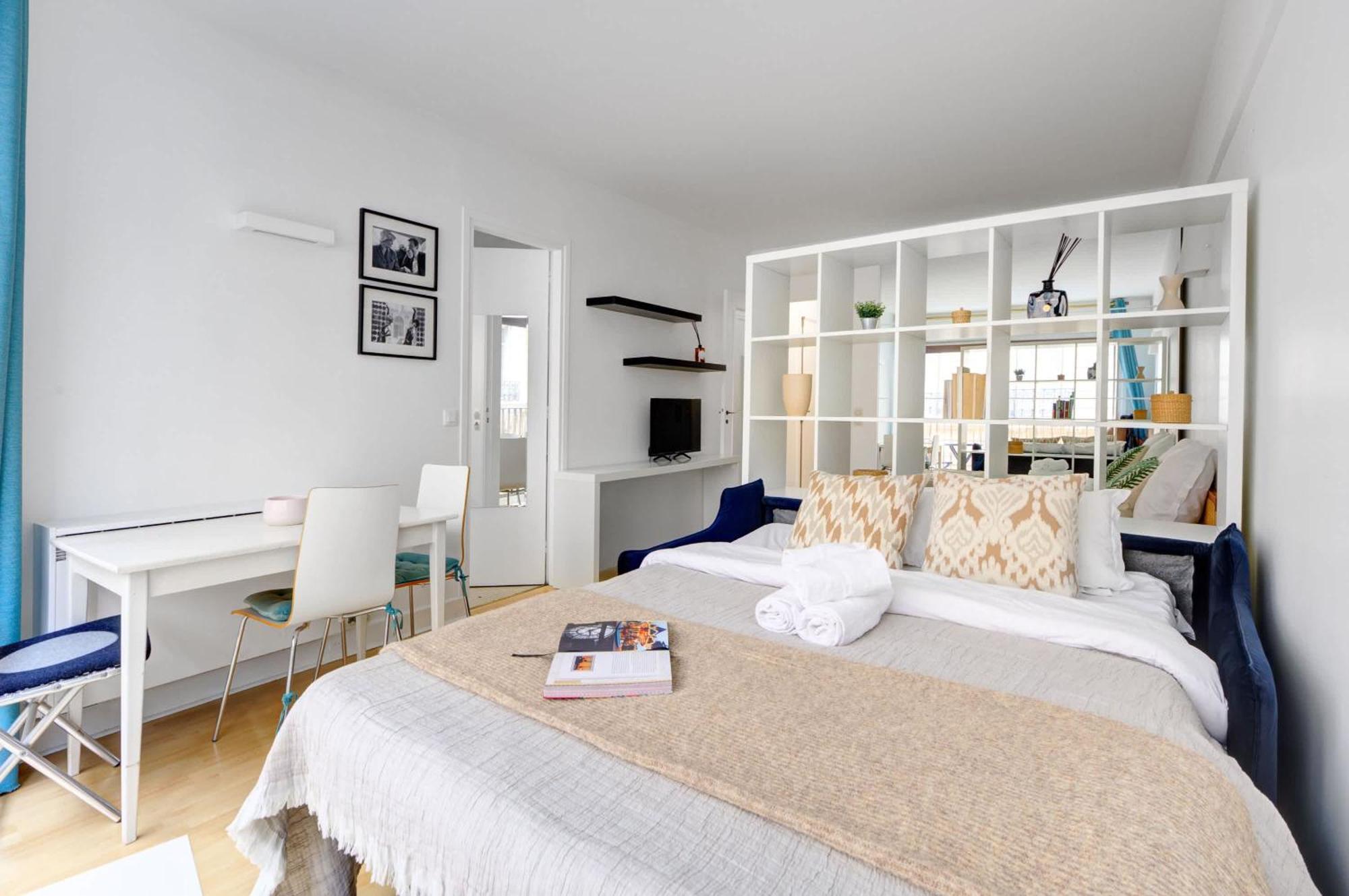 St Germain & Le Bon Marche With Balcony - Cityapartmentstay Appartement *