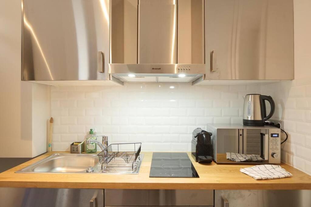 Mykeypers - Cozy Near Canal Saint Martin Apartment Paris