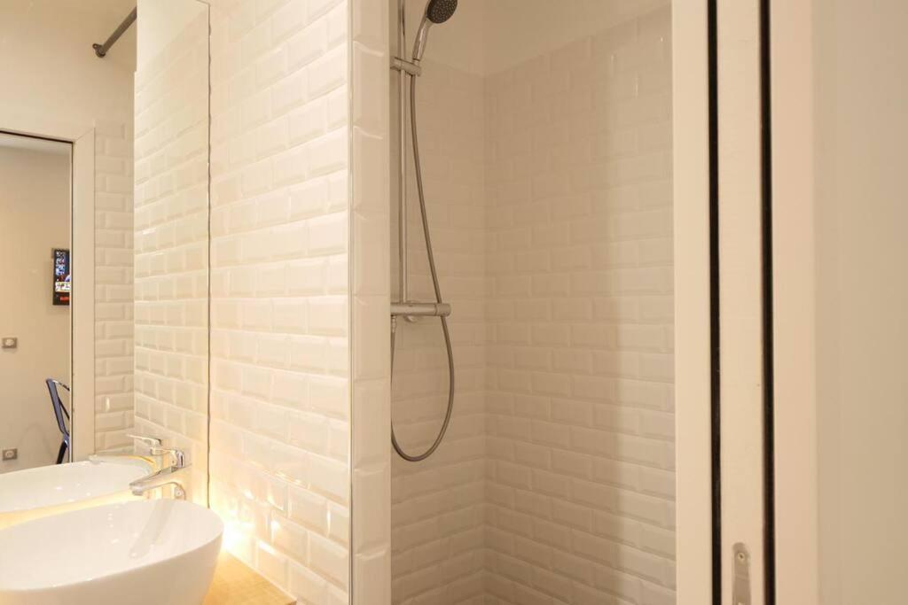 Apartment Mykeypers - Cozy Near Canal Saint Martin Paris