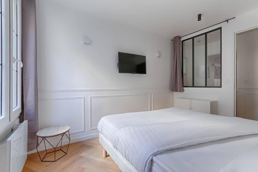 Apartment Mykeypers - Stylish & Luxury Duplex 2br-8p - Le Marais Paris