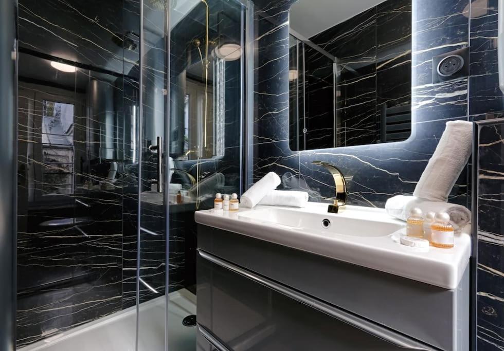 Mykeypers - Stylish & Luxury Duplex 2br-8p - Le Marais Paris