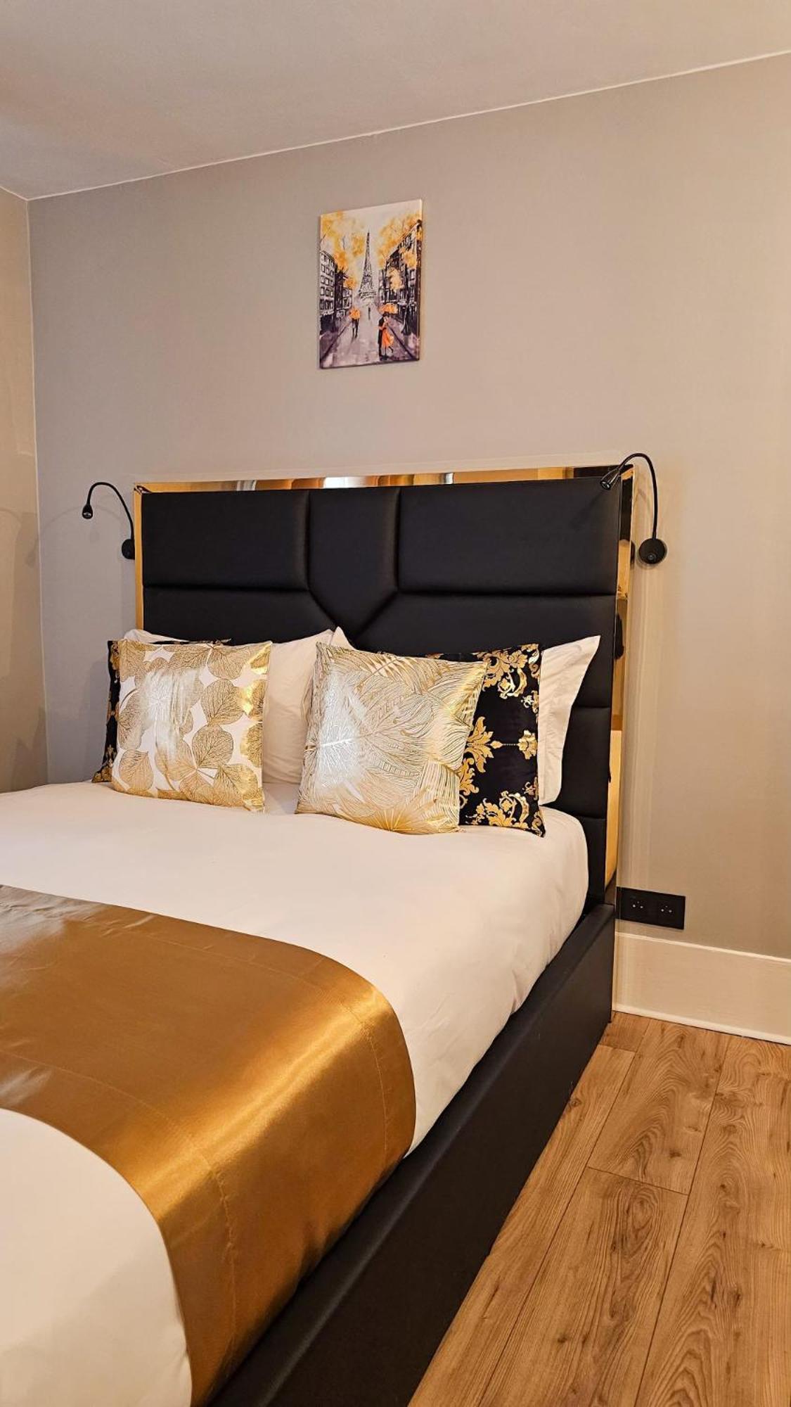 Apartment Sacre Coeur Arev Sur Les Pas D Emily In *
