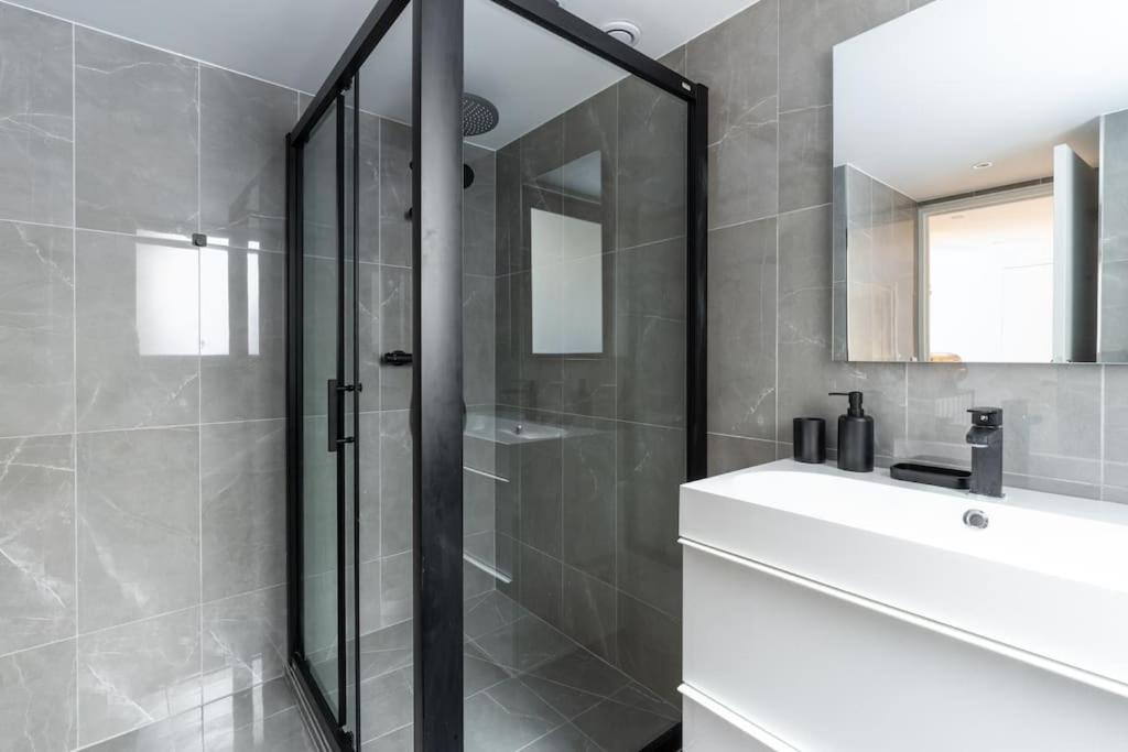 Invalides Palais Bourbon Luxueux 4p Apartment