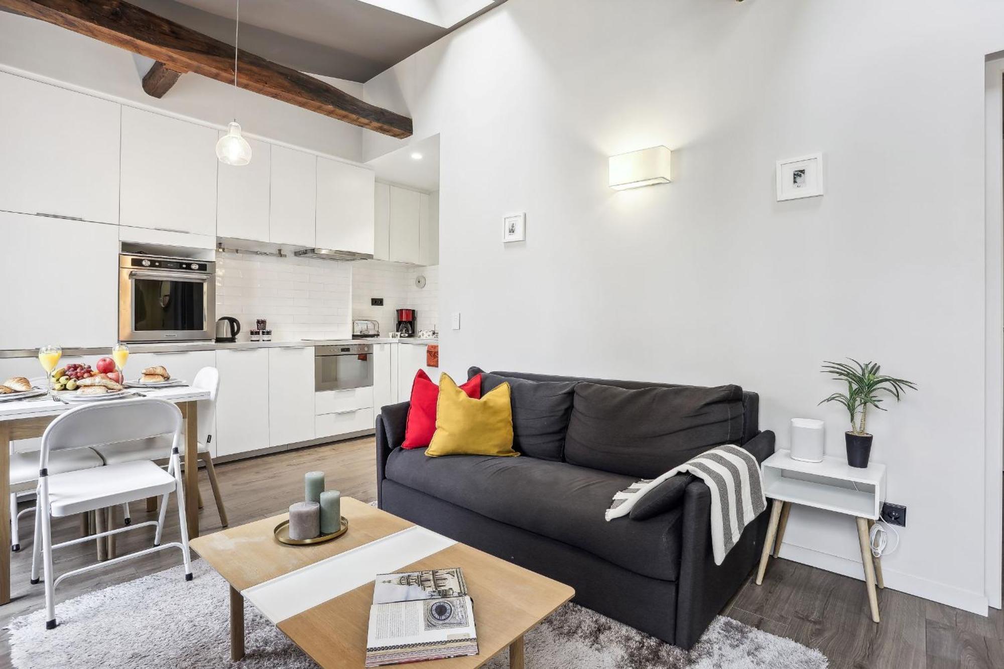 Eiffel Tower & Champ De Mars - 1br - Cityapartmentstay Appartement *