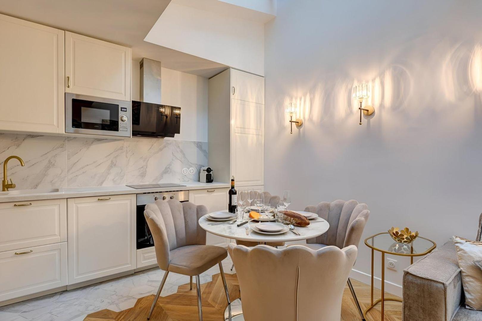 348 Ponthieu - Superb In Appartement *