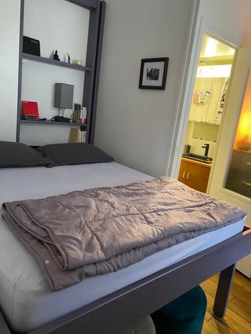 Apartment Charming Flat Paris