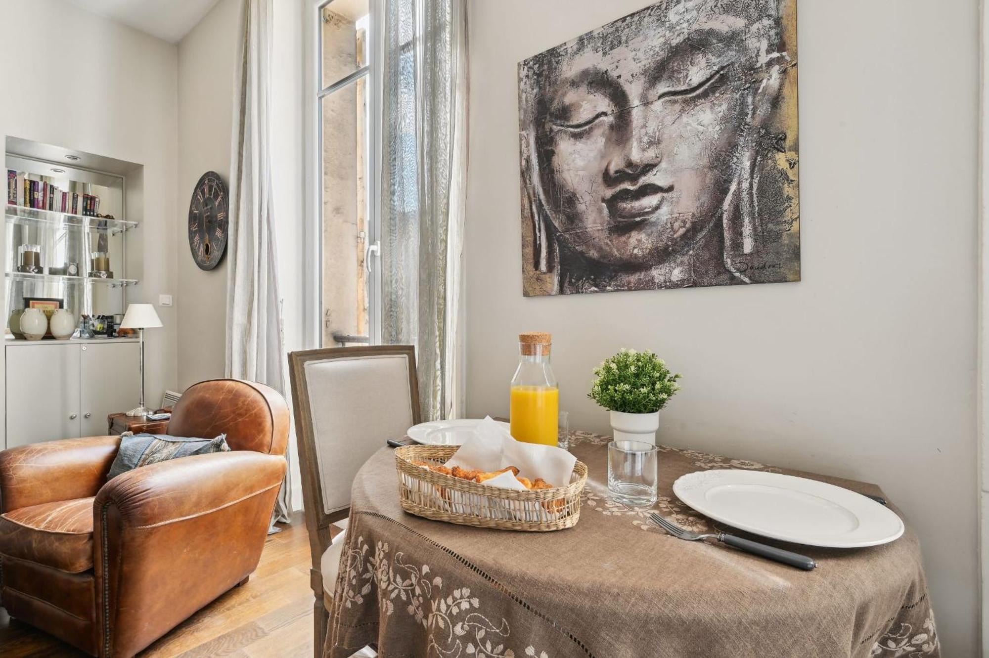 Champs-elysees & Arc De Triomphe - Cityapartmentstay Apartment Paris