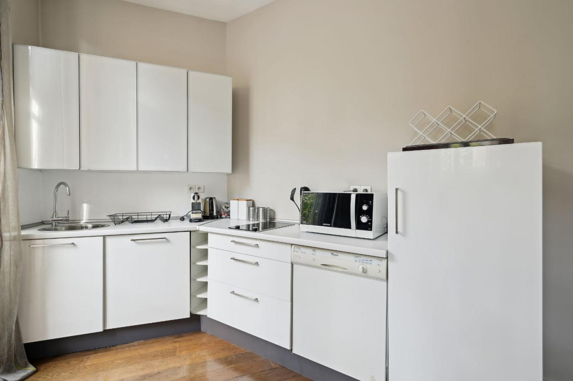 Champs-elysees & Arc De Triomphe - Cityapartmentstay *