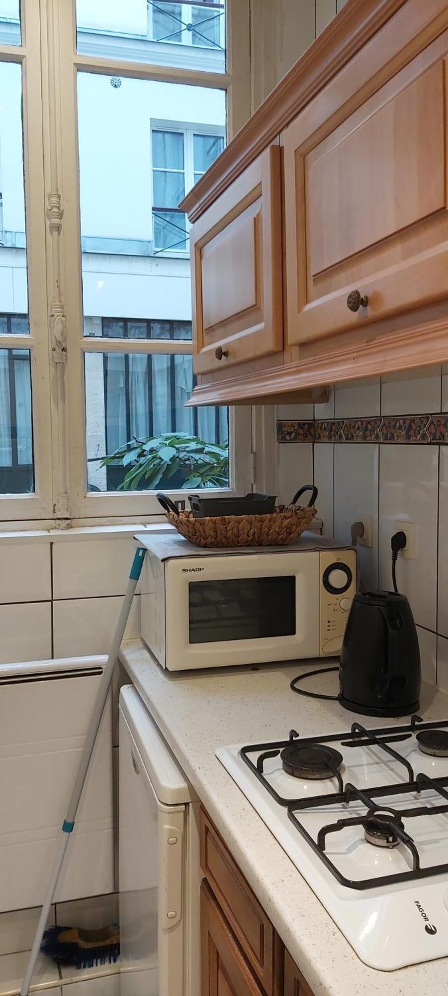 Appartement Pres Du Gare Du L'est