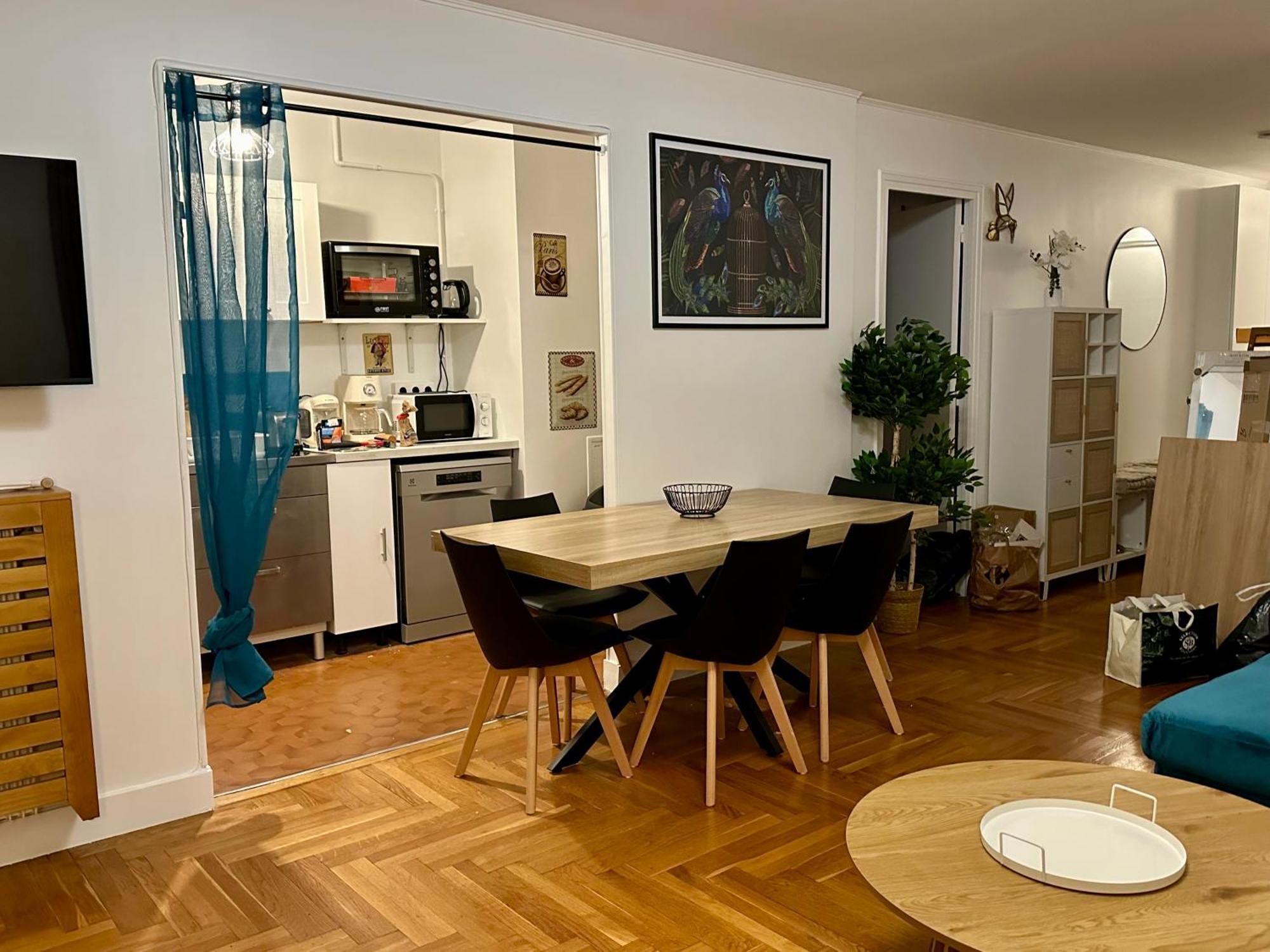 5 Personnes Leon Frot Appartement *