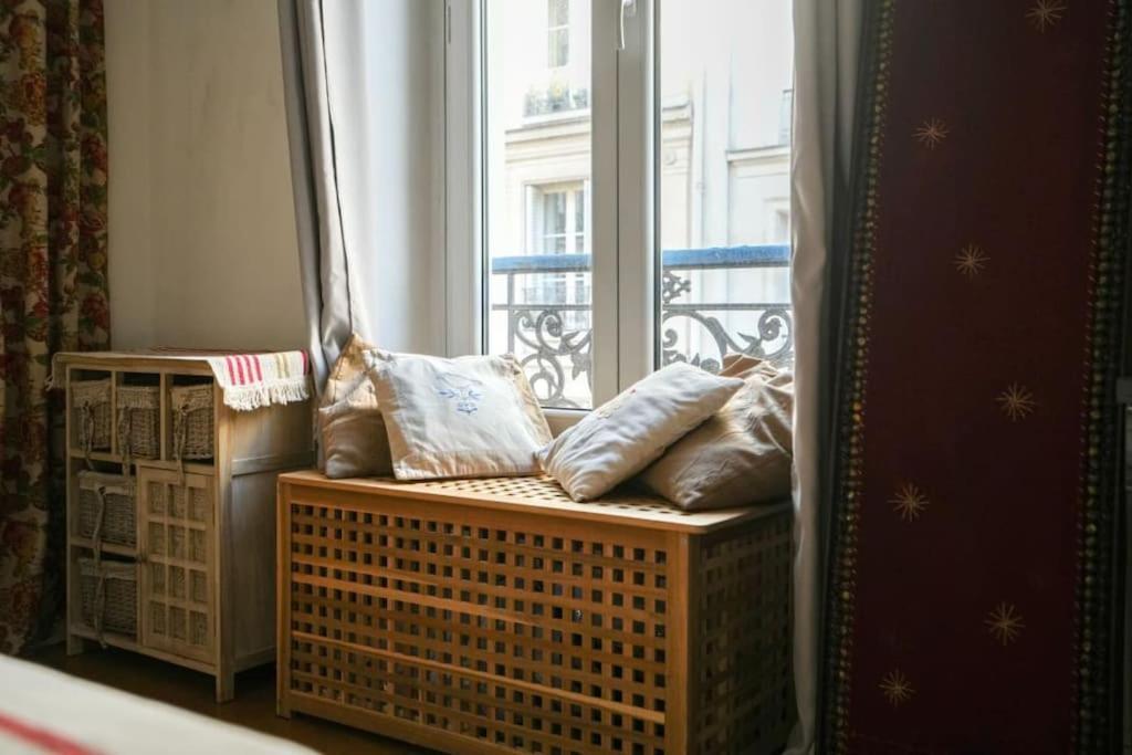Lovely In Bastille