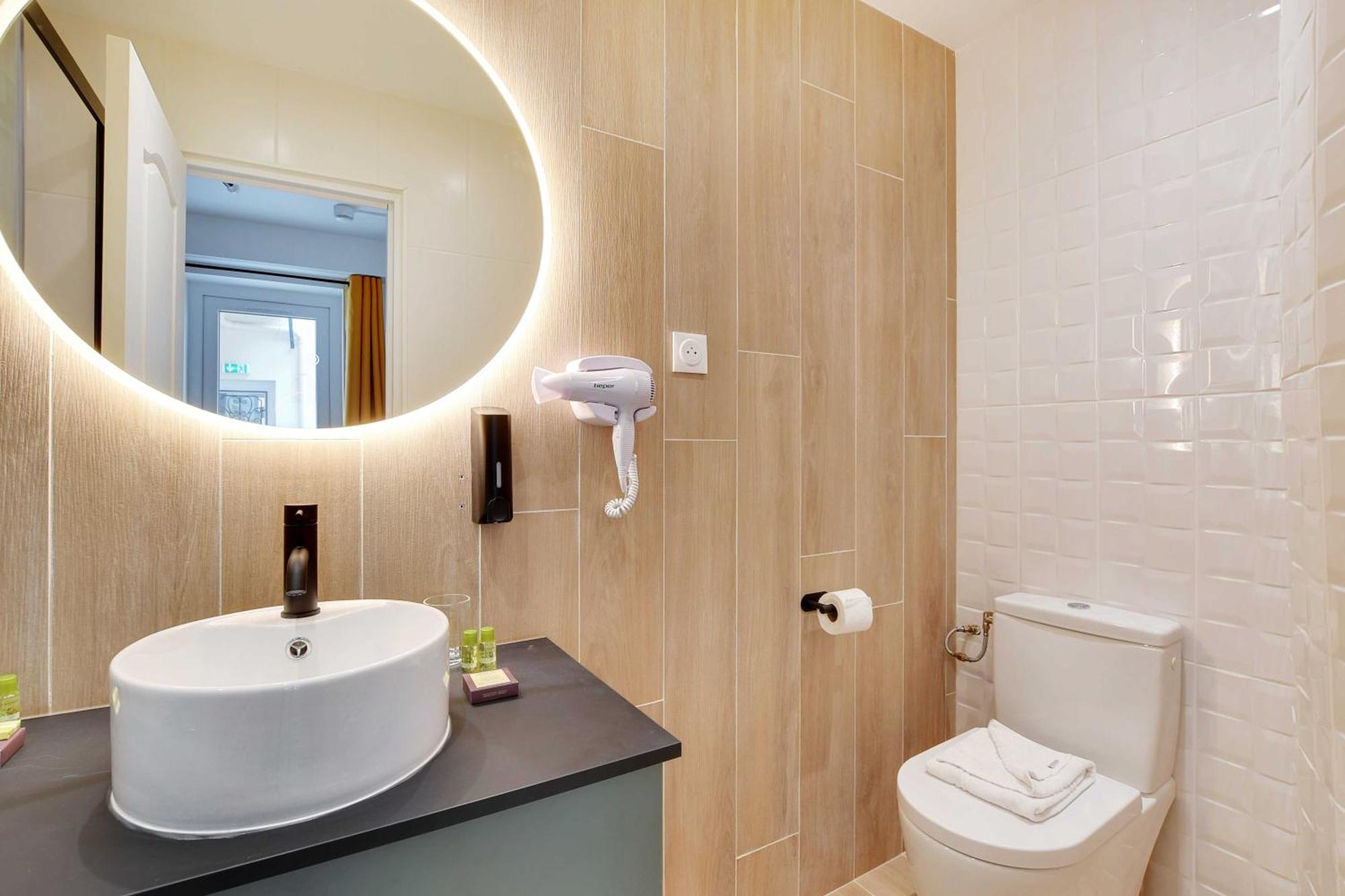 Newly Renovated Republique Paris