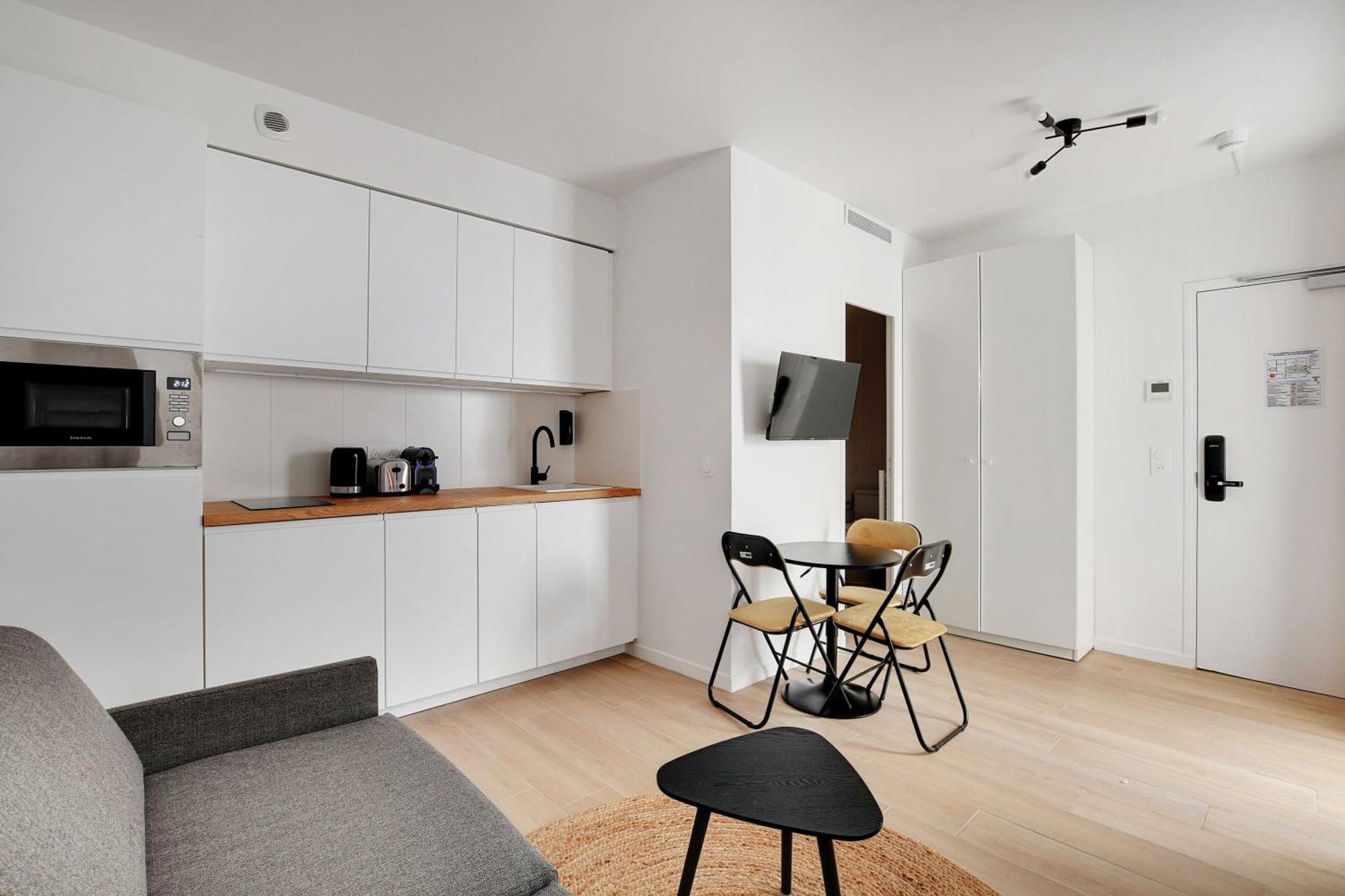 Apartment Newly Renovated Republique Paris