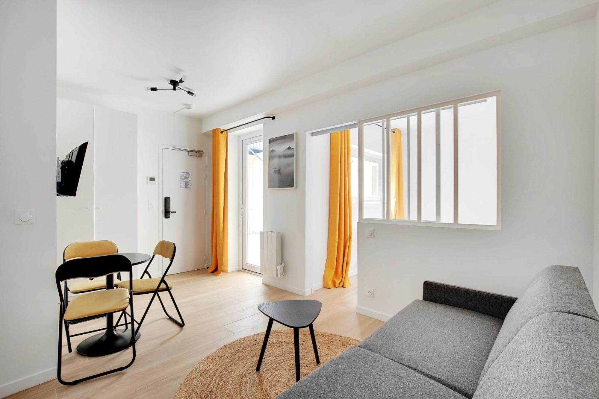 Newly Renovated Republique *