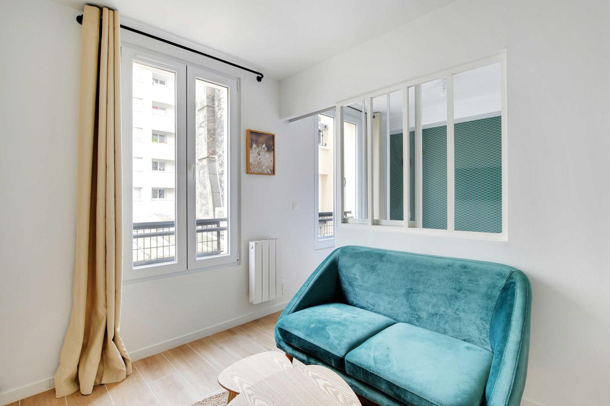 Newly Renovated Republique Apartment