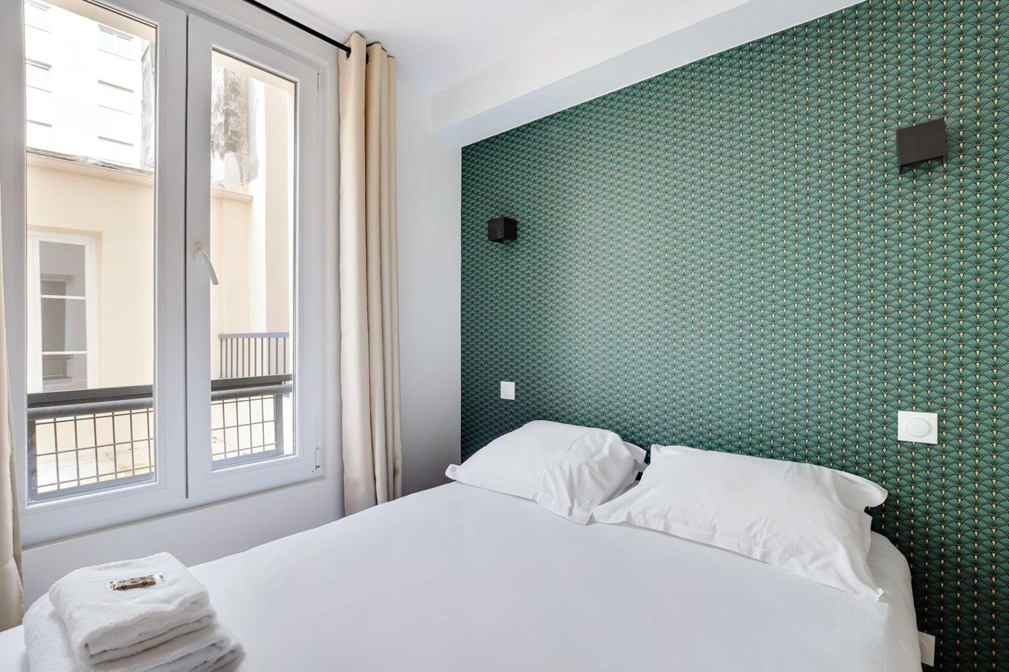 Apartment Newly Renovated Republique