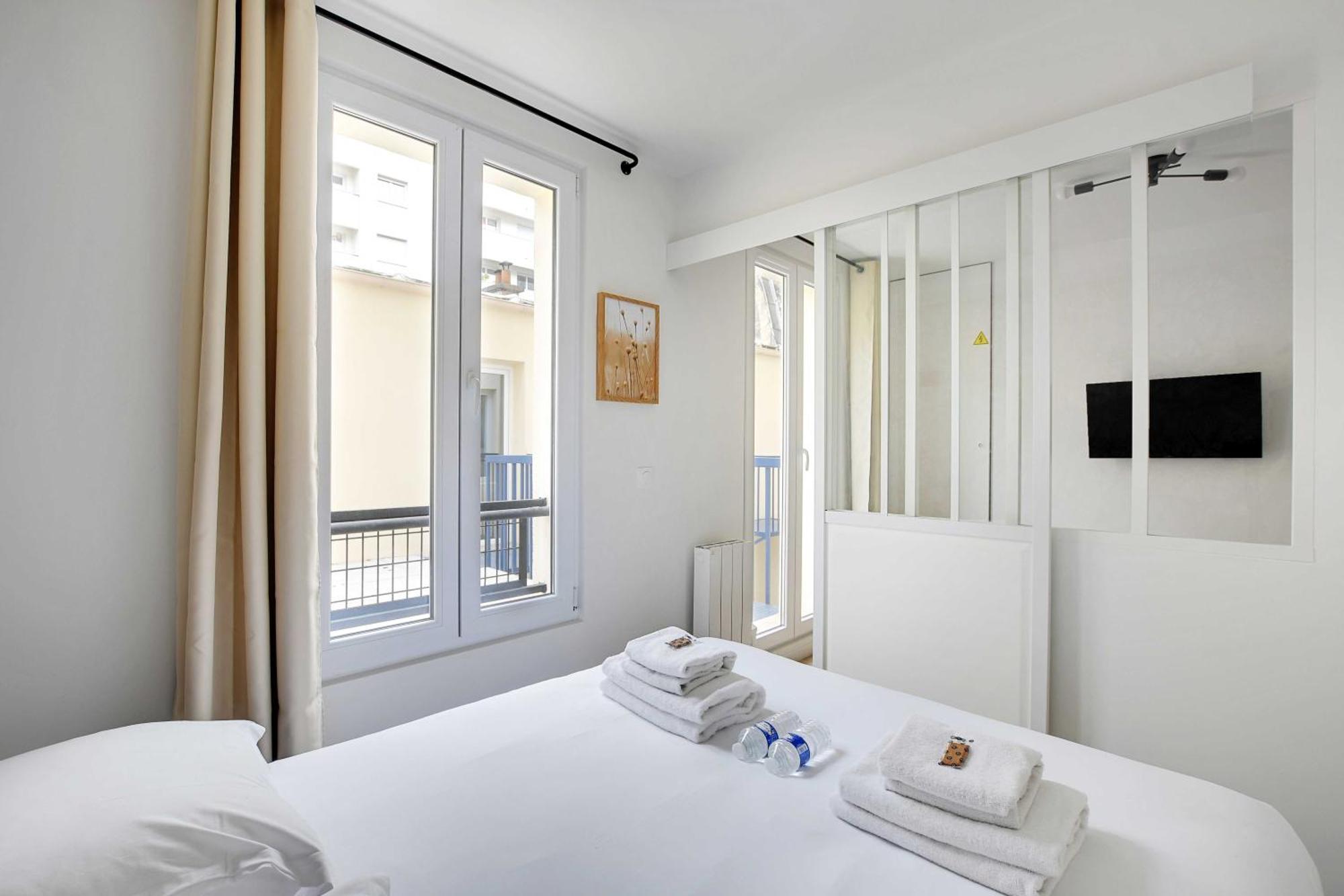 Apartment Newly Renovated Republique