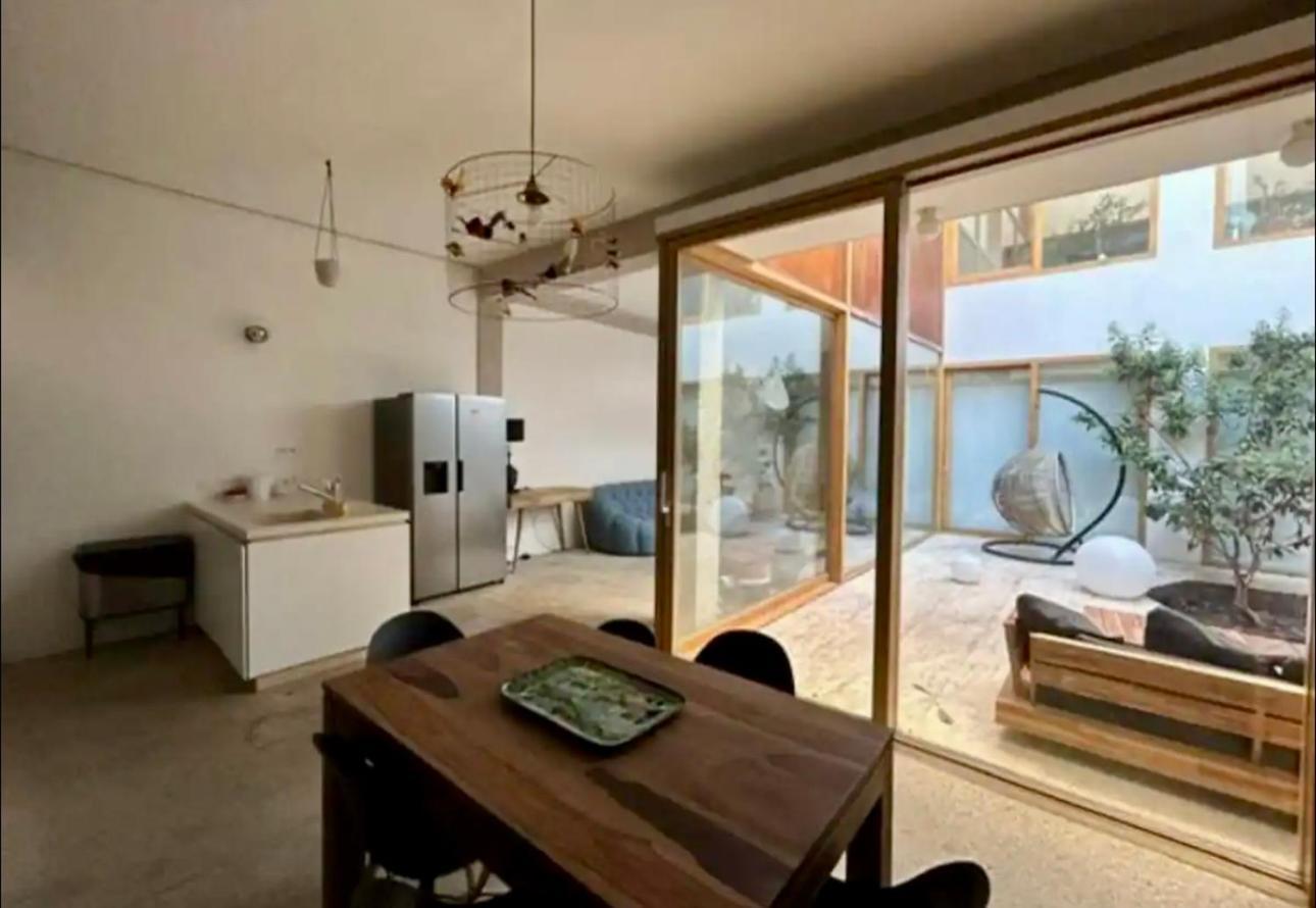 Avec Grande Terrasse Apartment *