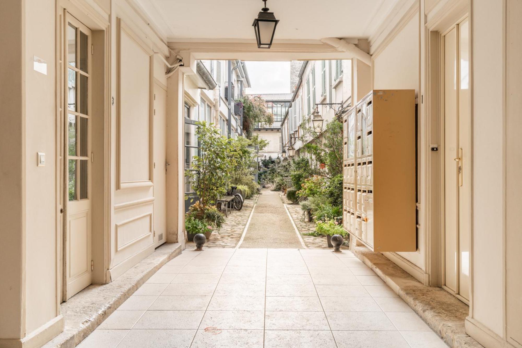 Merveilleux De Luxe Au Coeurs De Saint-germain Paris