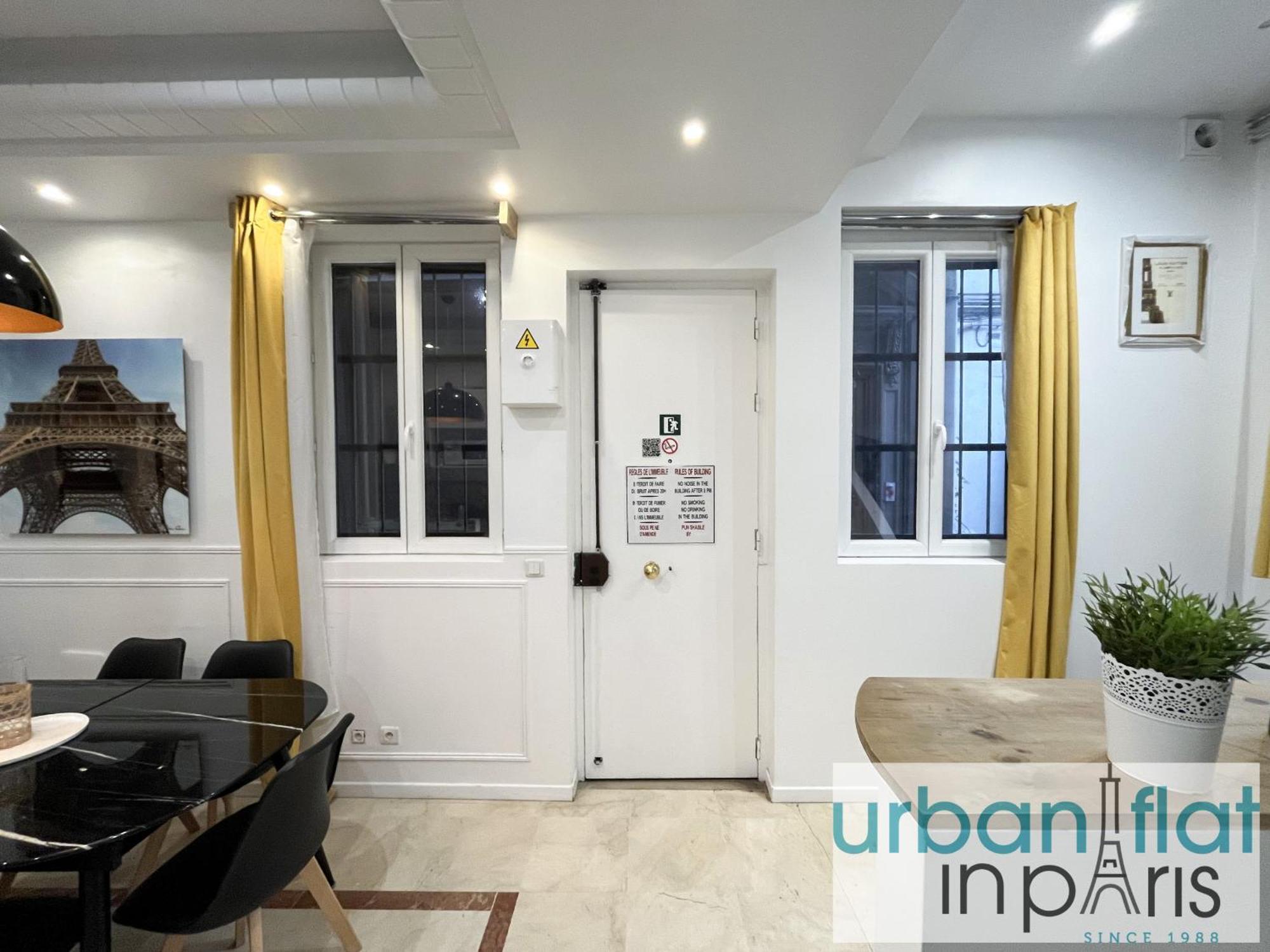 Apartment 80 - Cinema Sebastopol *