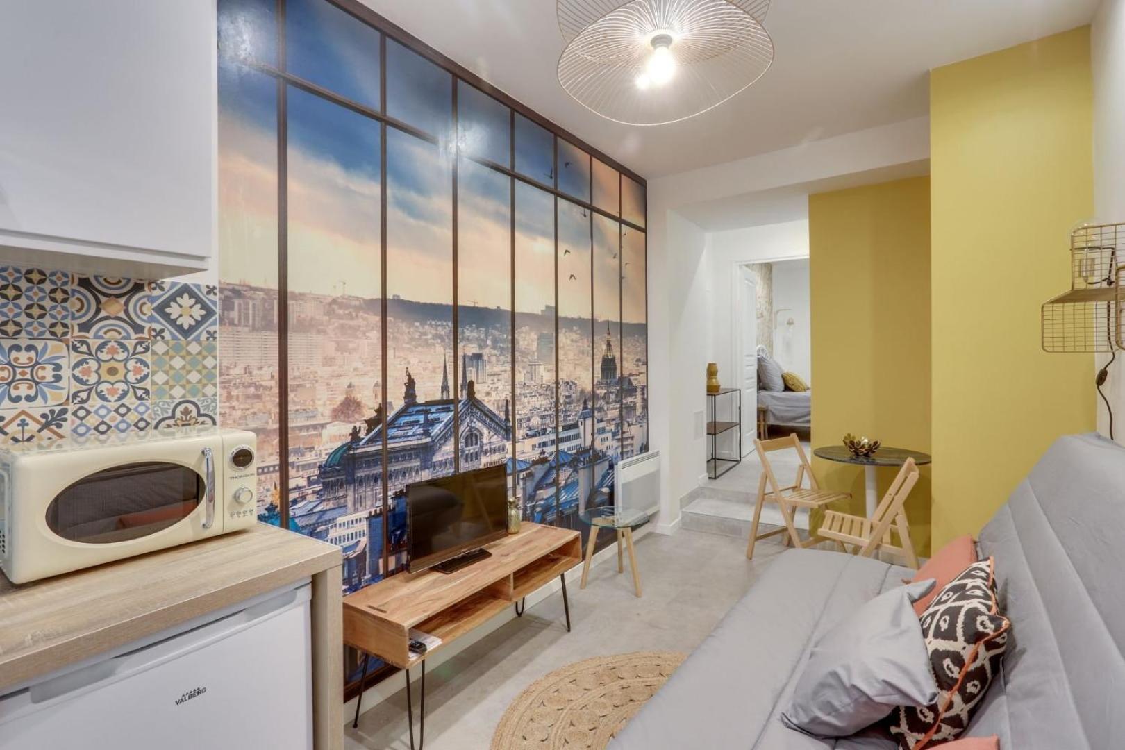 143 La Francaise, Apt,