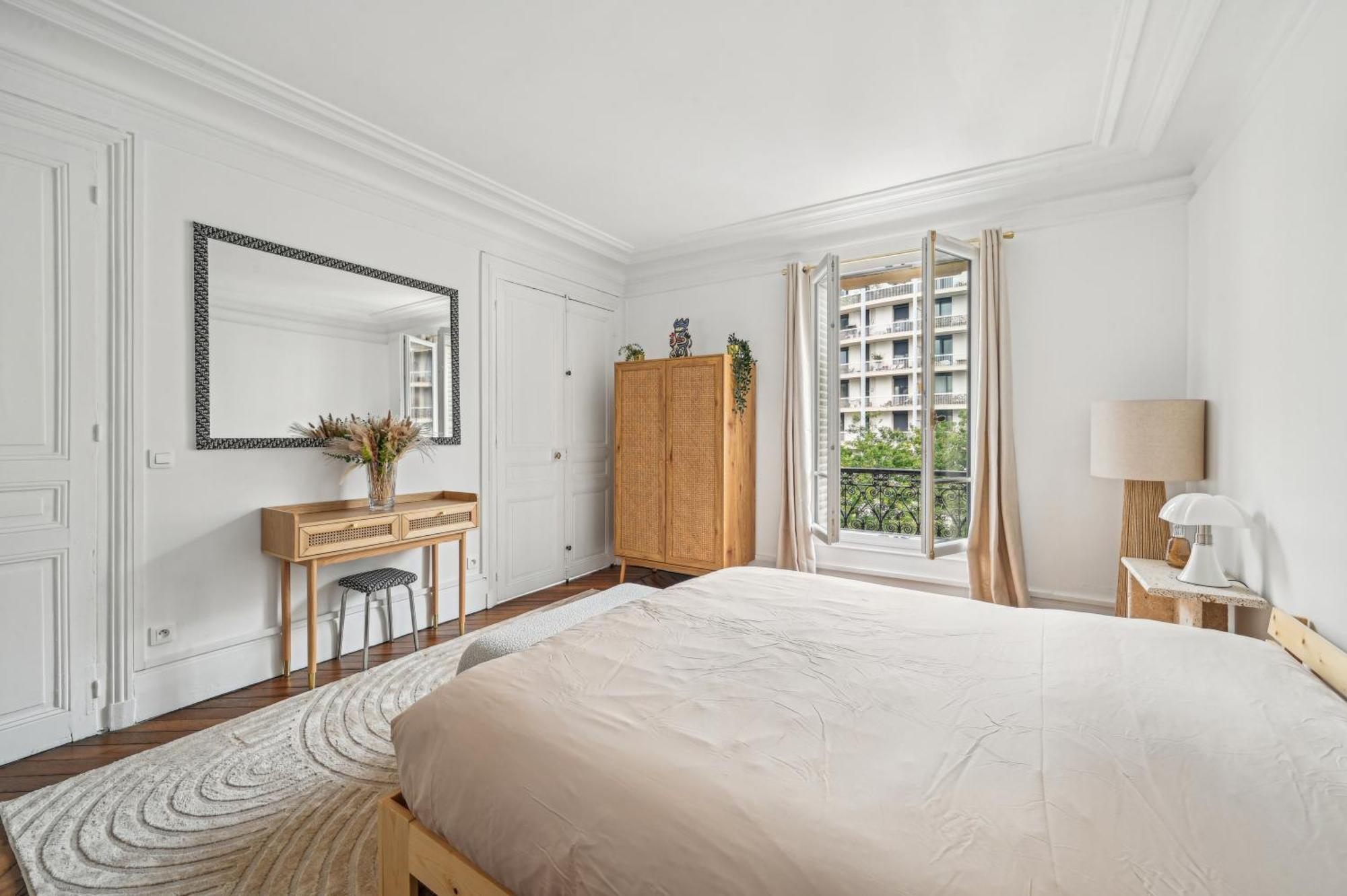 Duplex Avec Billard A Cote De La Tour Eiffel ! Apartment Paris