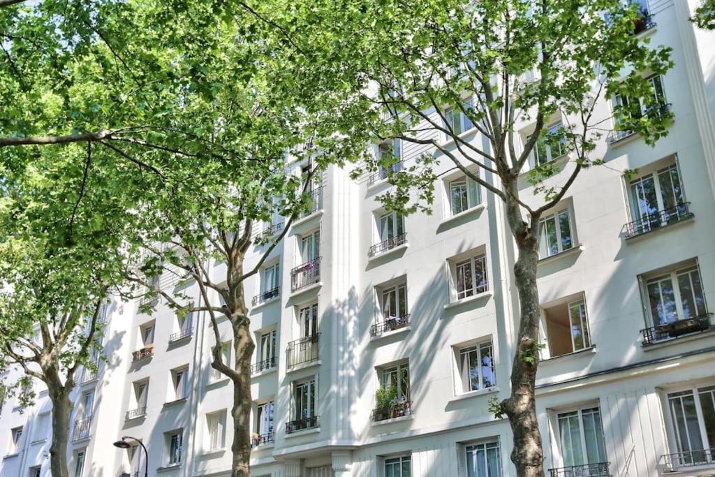 Chic Buttes Chaumont Apartment *