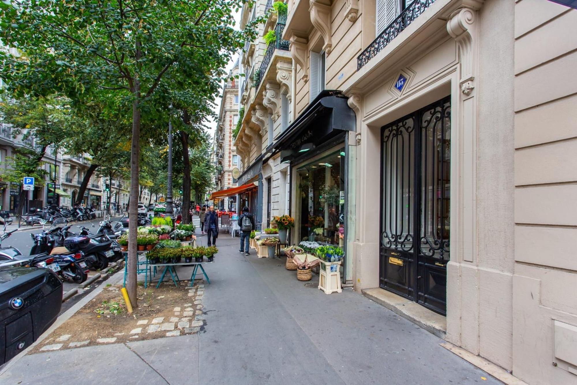 Charming Studio - 2p - Eiffel Tower Apartment Paris