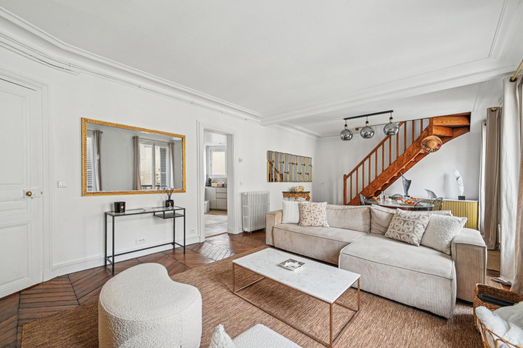 Apartment Duplex Avec Billard A Cote De La Tour Eiffel ! *