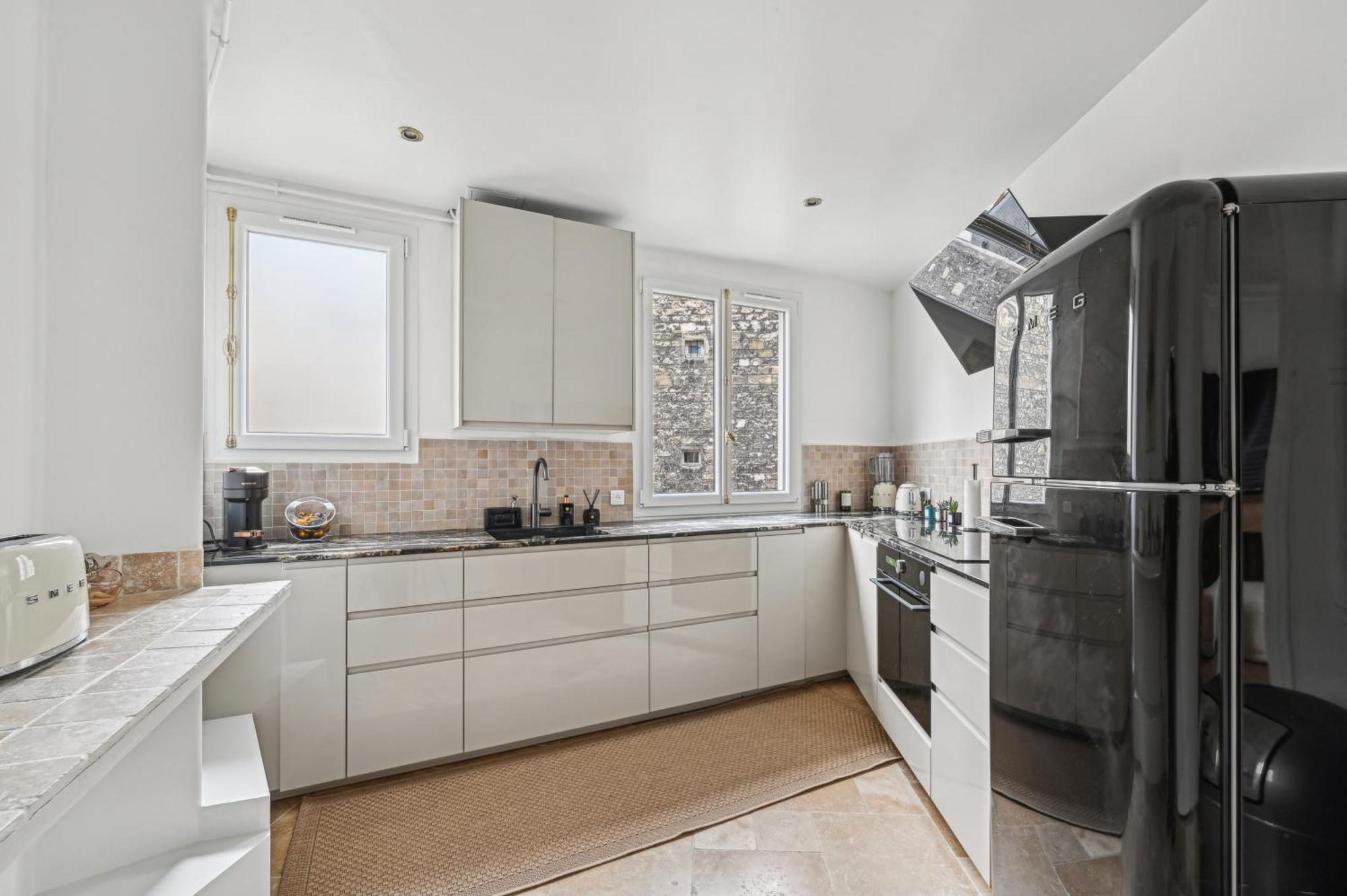 Duplex Avec Billard A Cote De La Tour Eiffel !