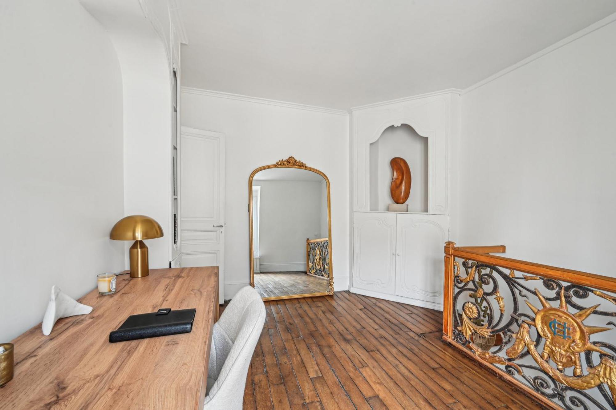 Apartment Duplex Avec Billard A Cote De La Tour Eiffel ! Paris