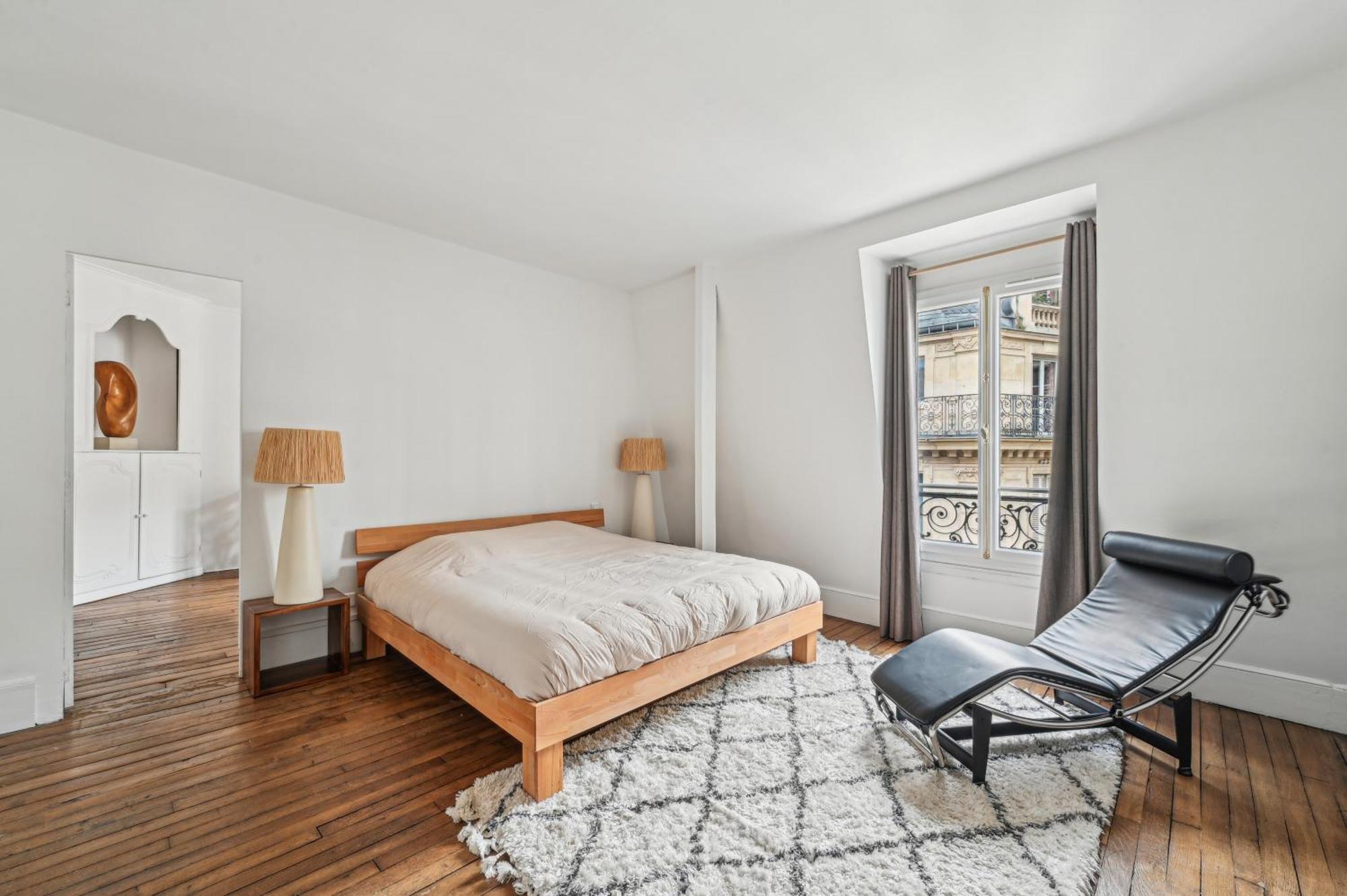 Duplex Avec Billard A Cote De La Tour Eiffel ! Paris