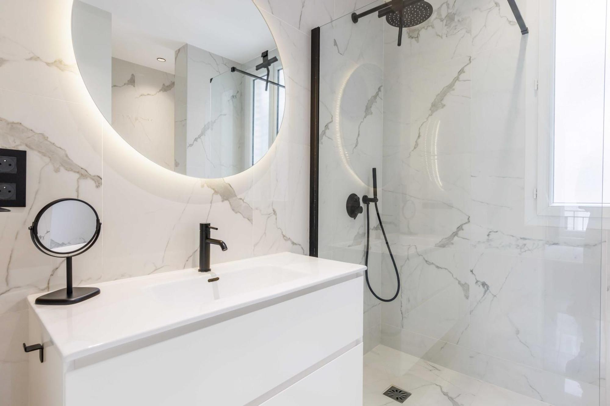 Chic - 2br-4p - Trocadero Apartment