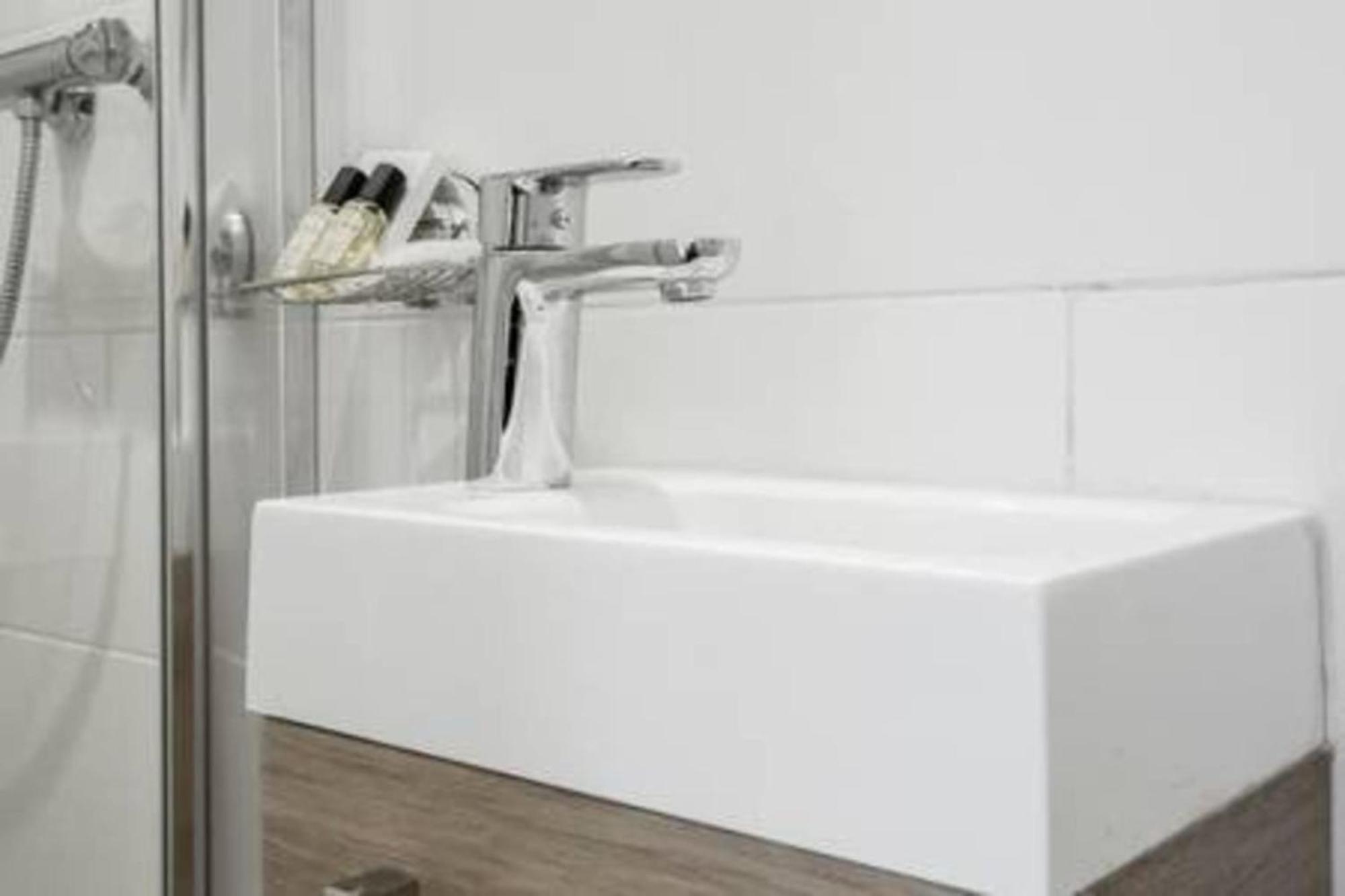 Lovely 1br - 4p - Montmartre - Sacre Coeur Apartment
