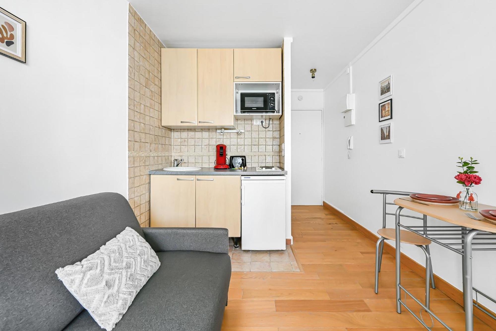 La Felicita - Avec Balcon - Netflix Apartment Paris