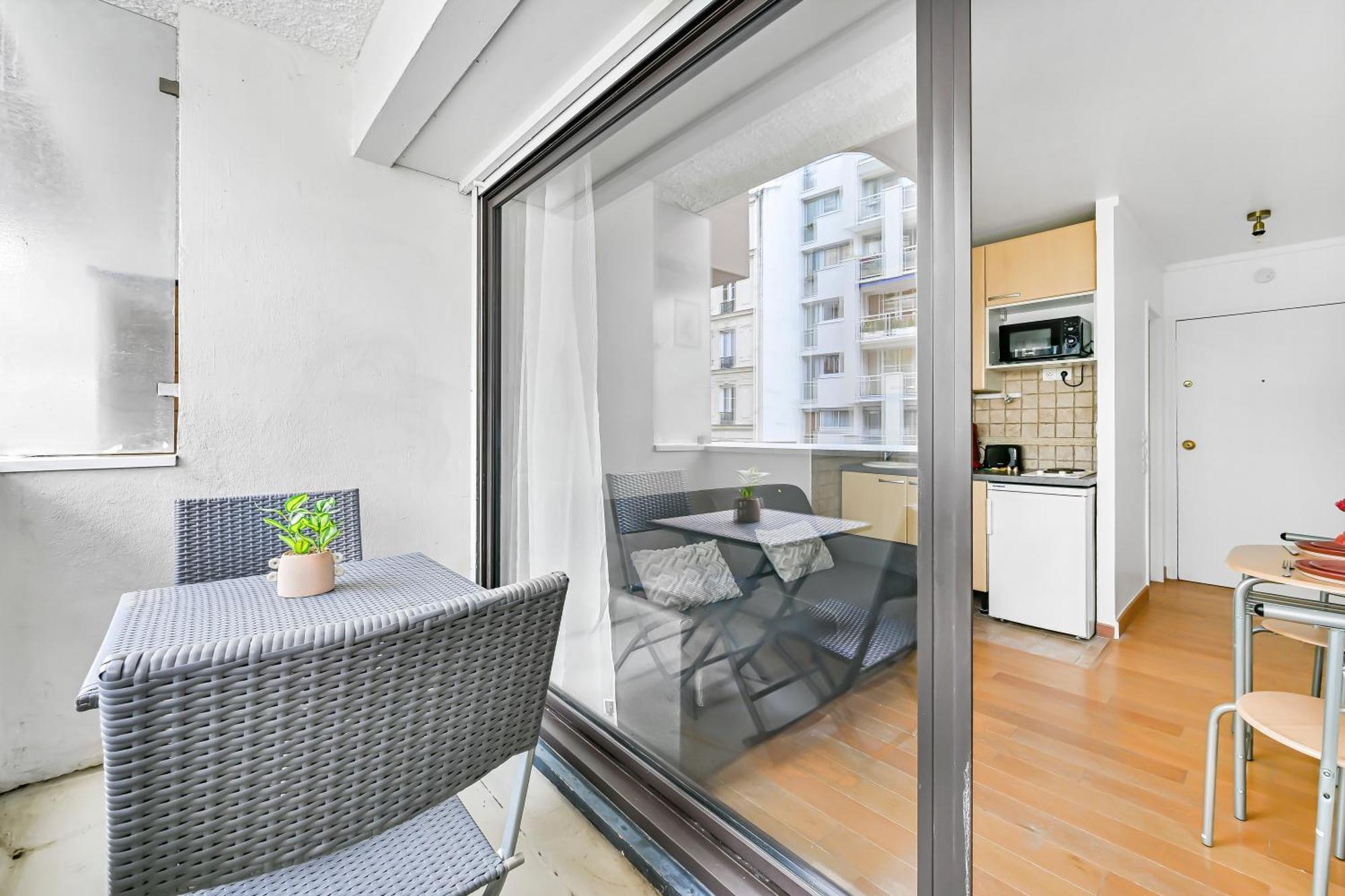 La Felicita - Avec Balcon - Netflix Apartment