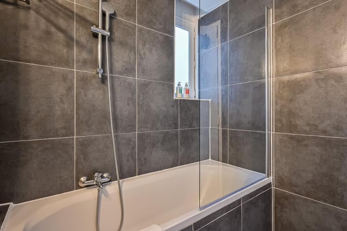 Grand 2 Pieces Typique Du Marais - Flat-guest * Paris